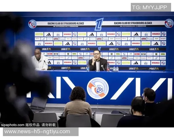 巴萨中卫引援目标浮出水面塞内西阿克德弗里等人均在考虑之中